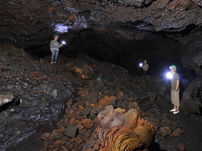 Exploration du Tunnel de Lave