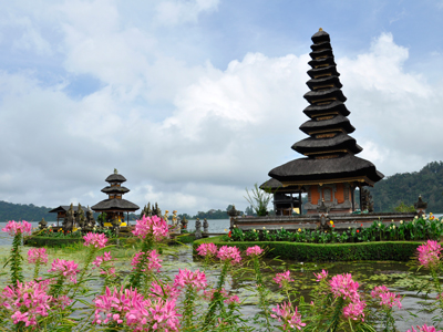 Pura Batukaru à Bali - nautil