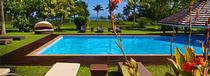La piscine du Raiatea Lodge Hotel